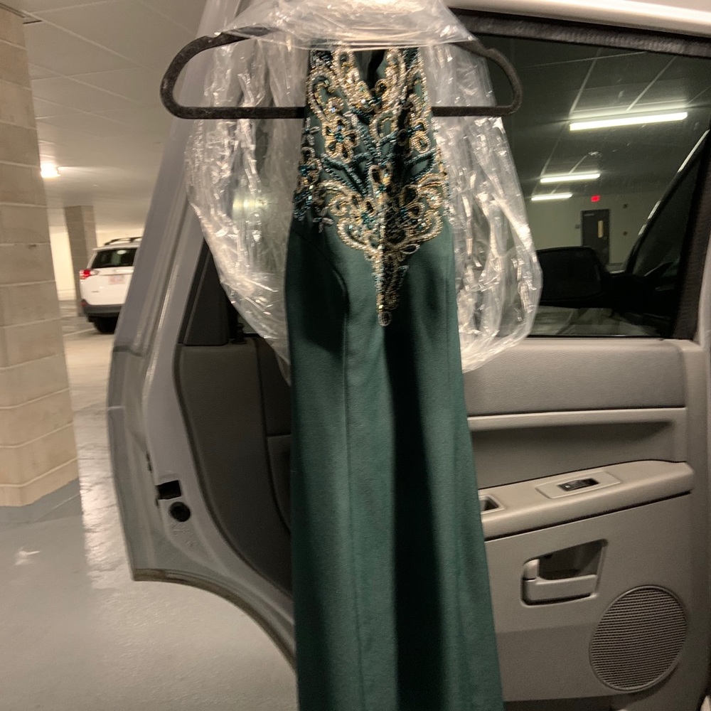 Prom Dresd - Picture 2 of 3